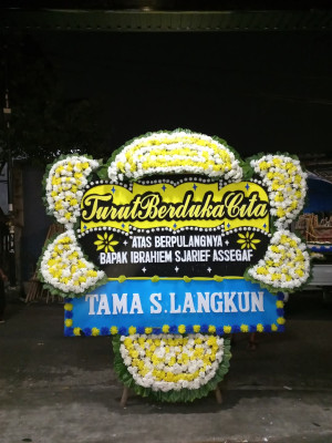 Papan Bunga Duka di Nunu